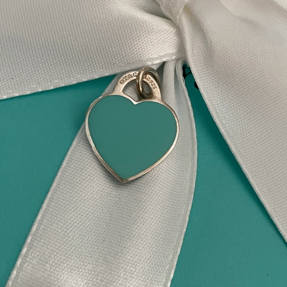 Tiffany heart charm